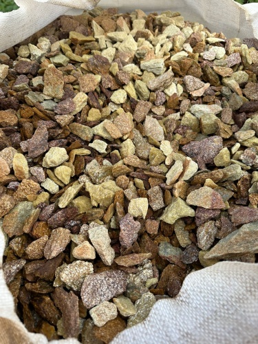 Златолит персиковый декоративная каменная крошка купить в Анапе