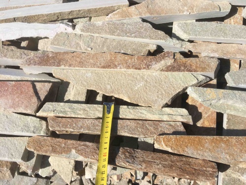 Горбушка златолит золотистый для облицовки купить в Анапе