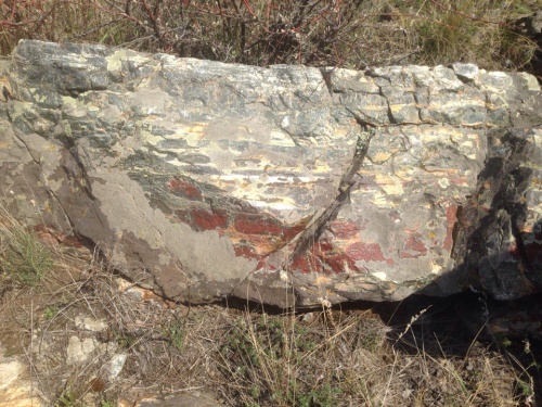 Гигантские зелёные валуны для ландшафтного дизайна весом более 5 тонн купить в Анапе