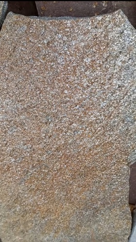 Плитняк златолит серебристый для цоколя, отмостки купить в Анапе