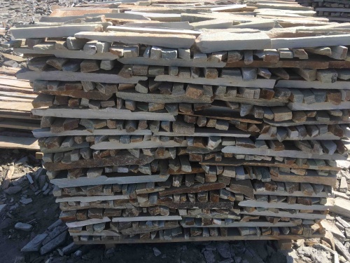 Горбушка златолит золотистый для облицовки купить в Анапе