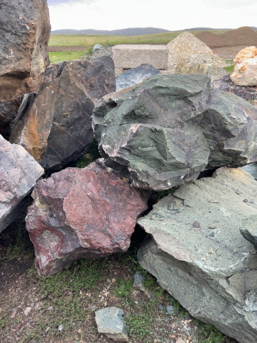 Камни для ландшафтного дизайна зелёные 10-60 килограмм купить в Анапе