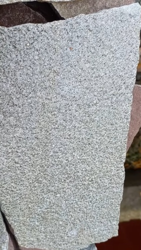 Плитняк златолит серебристый для цоколя, отмостки купить в Анапе