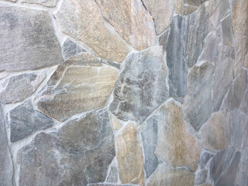 Плитняк златолит Уральский  для фасада купить в Анапе