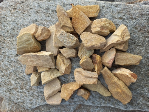 Златолит жёлтый декоративная каменная крошка купить в Анапе